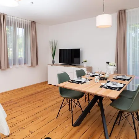 Am Rosenberg Apartamento *