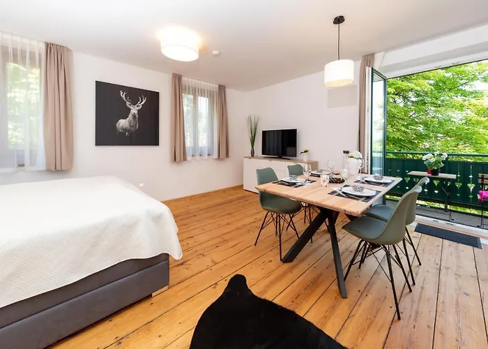 Kreuzwirt Am Rosenberg Apartment