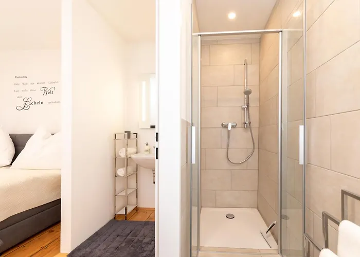 Kreuzwirt Am Rosenberg * غراتس