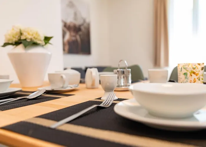 Kreuzwirt Am Rosenberg * غراتس