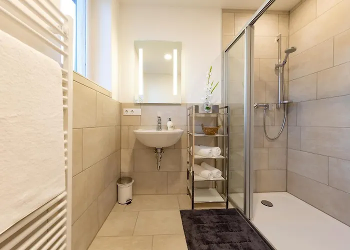 Kreuzwirt Am Rosenberg غراتس